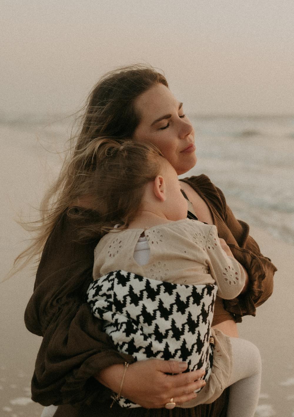 Wildride Premium Kindertrage Jacquard Hahnentritt