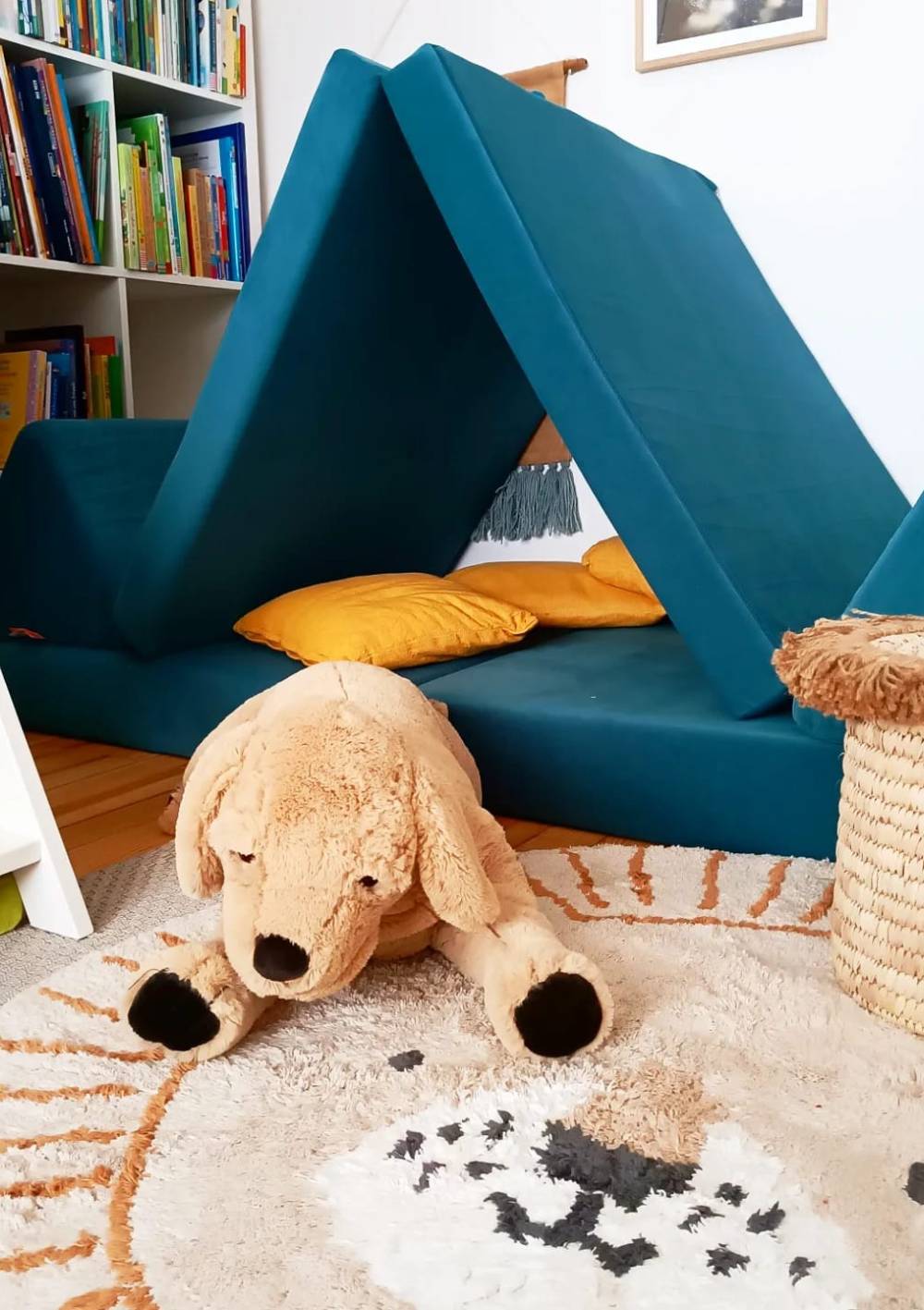 Funzy Spielsofa Velours Dino Türkis