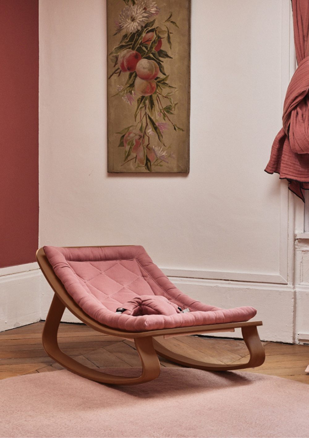 Charlie Crane Babywippe 'LEVO' Bois de Rose