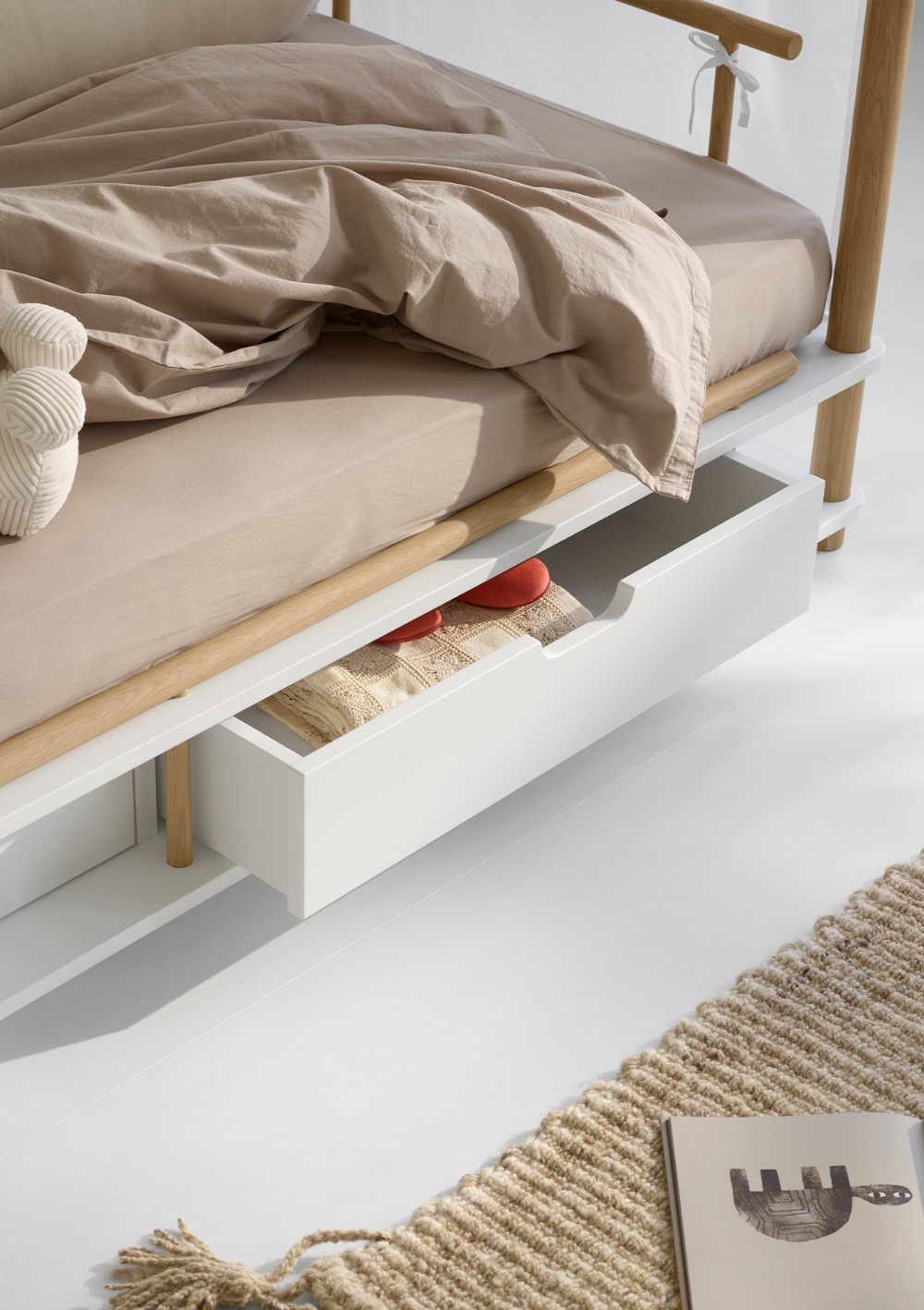 Oliver Furniture 'Camp' Betthimmel Kyoto