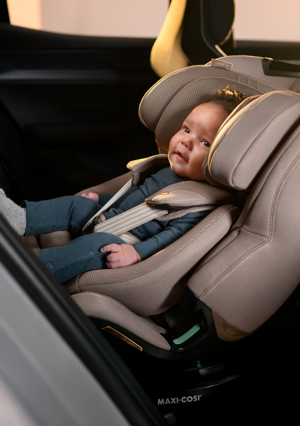 Maxi-Cosi Emerald 360 Pro Authentic Truffle