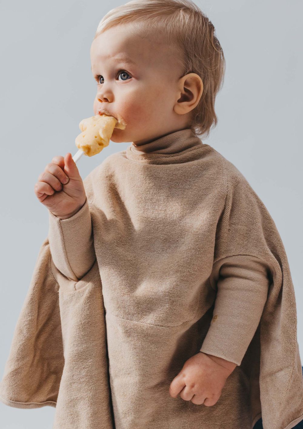 Little Casimir Lätzchen 'Boo' Oatmilk