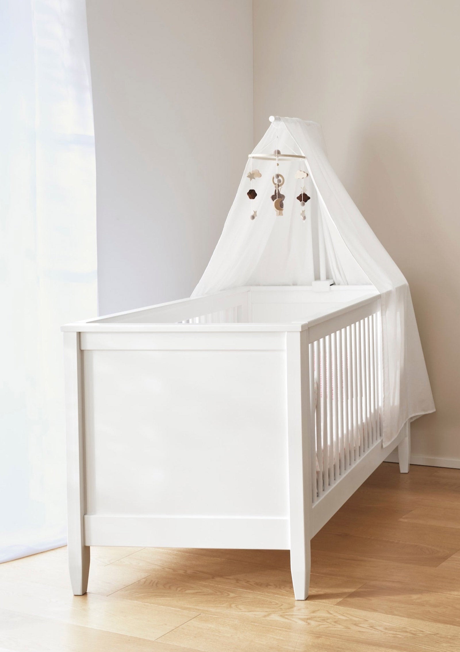 Isle of Dogs Babybett weiß 140 x 70 cm