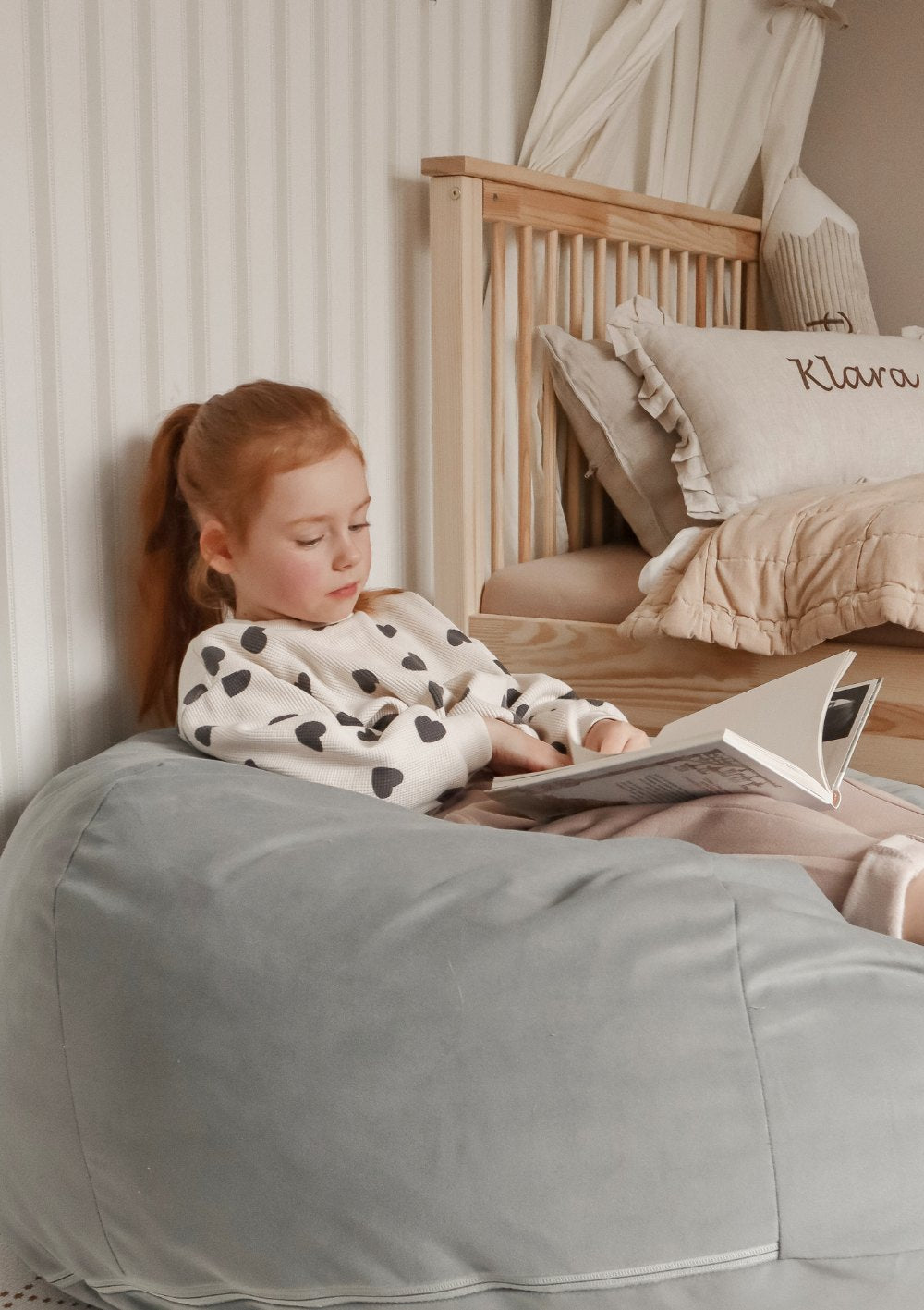 Funzy Sitzsack Velours Mond Grau