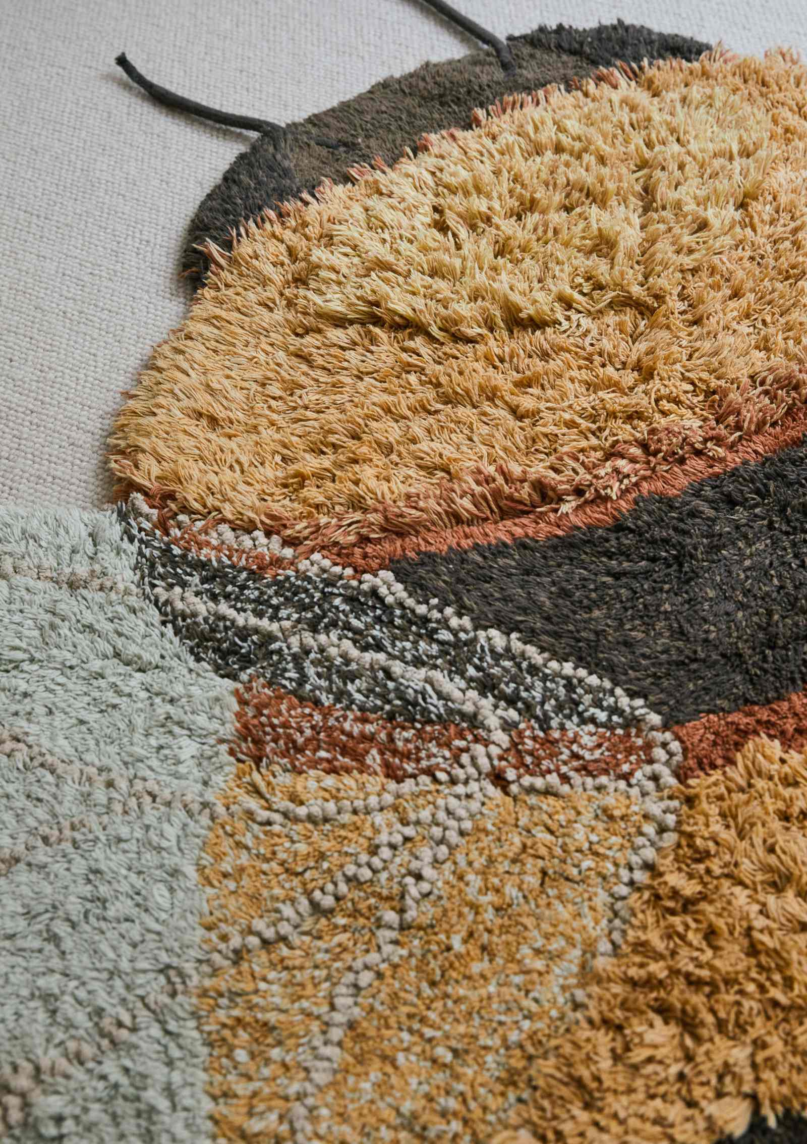 Lorena Canals Teppich mit Tiermotiv 'Bee' 150 x 115 cm