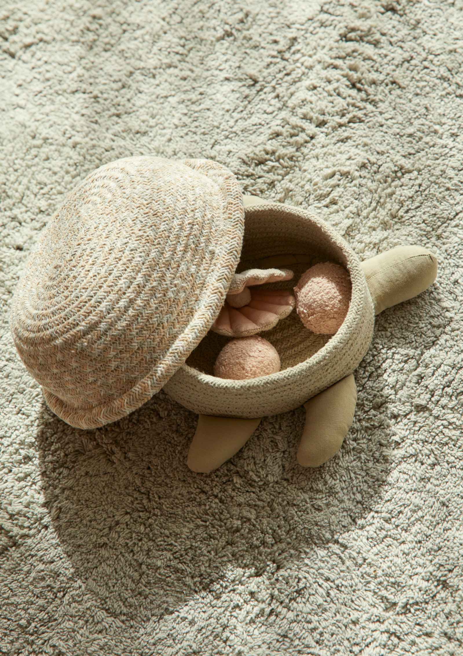 Lorena Canals Korb 'Baby Turtle'