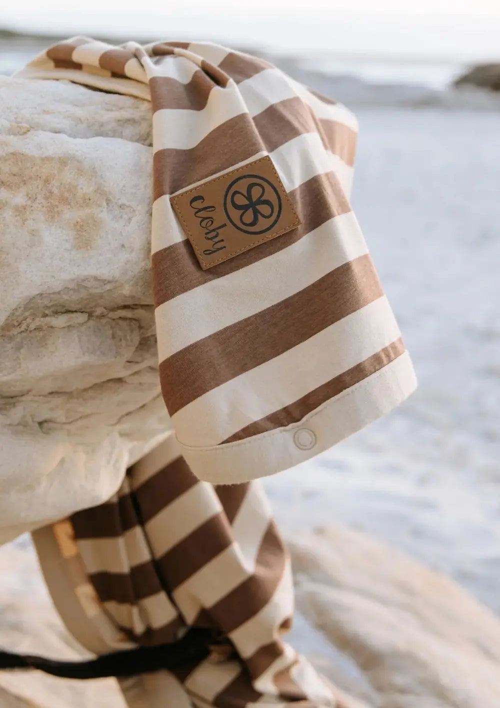 Cloby Multifunktionale UV-Decke UPF 50+ Peanut Brown Stripe