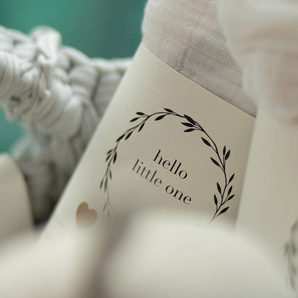 Image Teaser - im Bild: Mulltücher "hello little one"