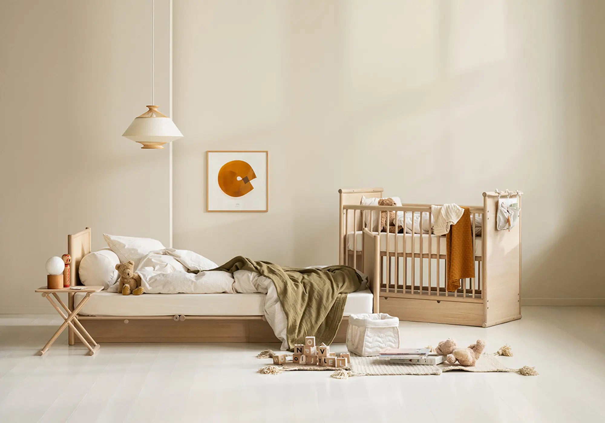 Camp Novel - neu von Oliver Furniture