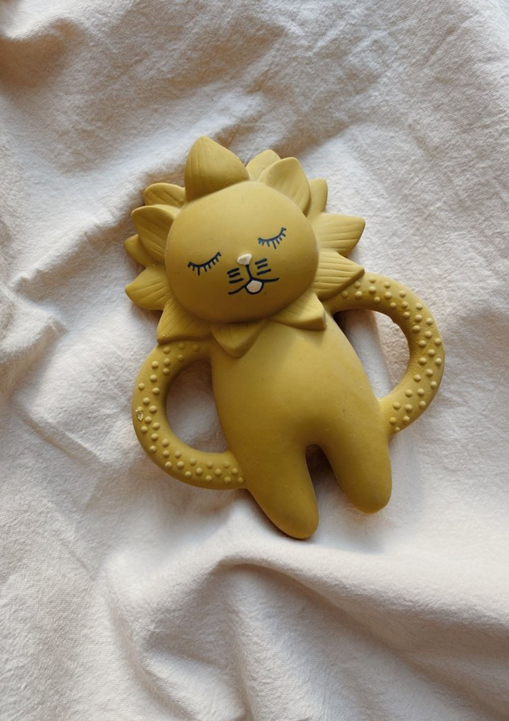 Beißring 'Lion' mustard