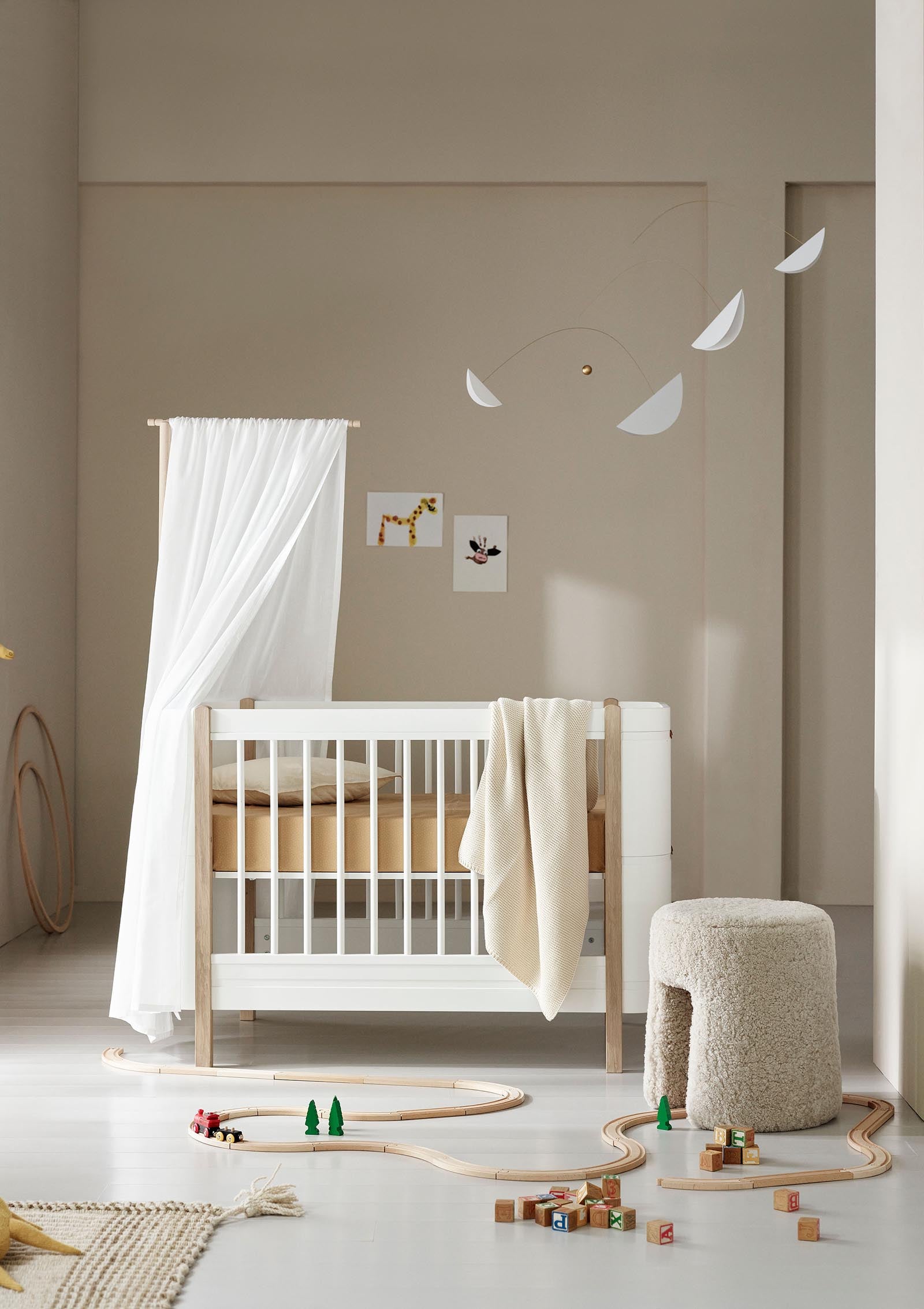 Oliver Furniture WOOD BABY- UND KINDERBETT, WEISS/EICHE deals