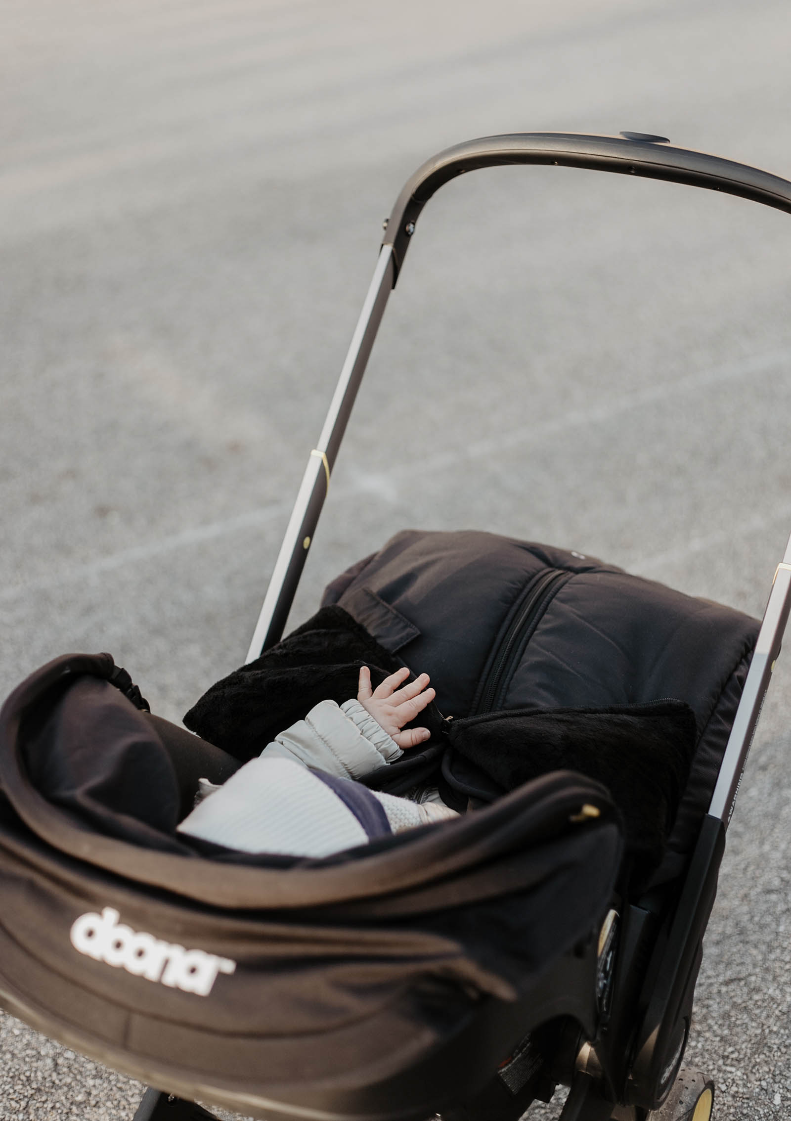 Doona Fußsack schwarz
