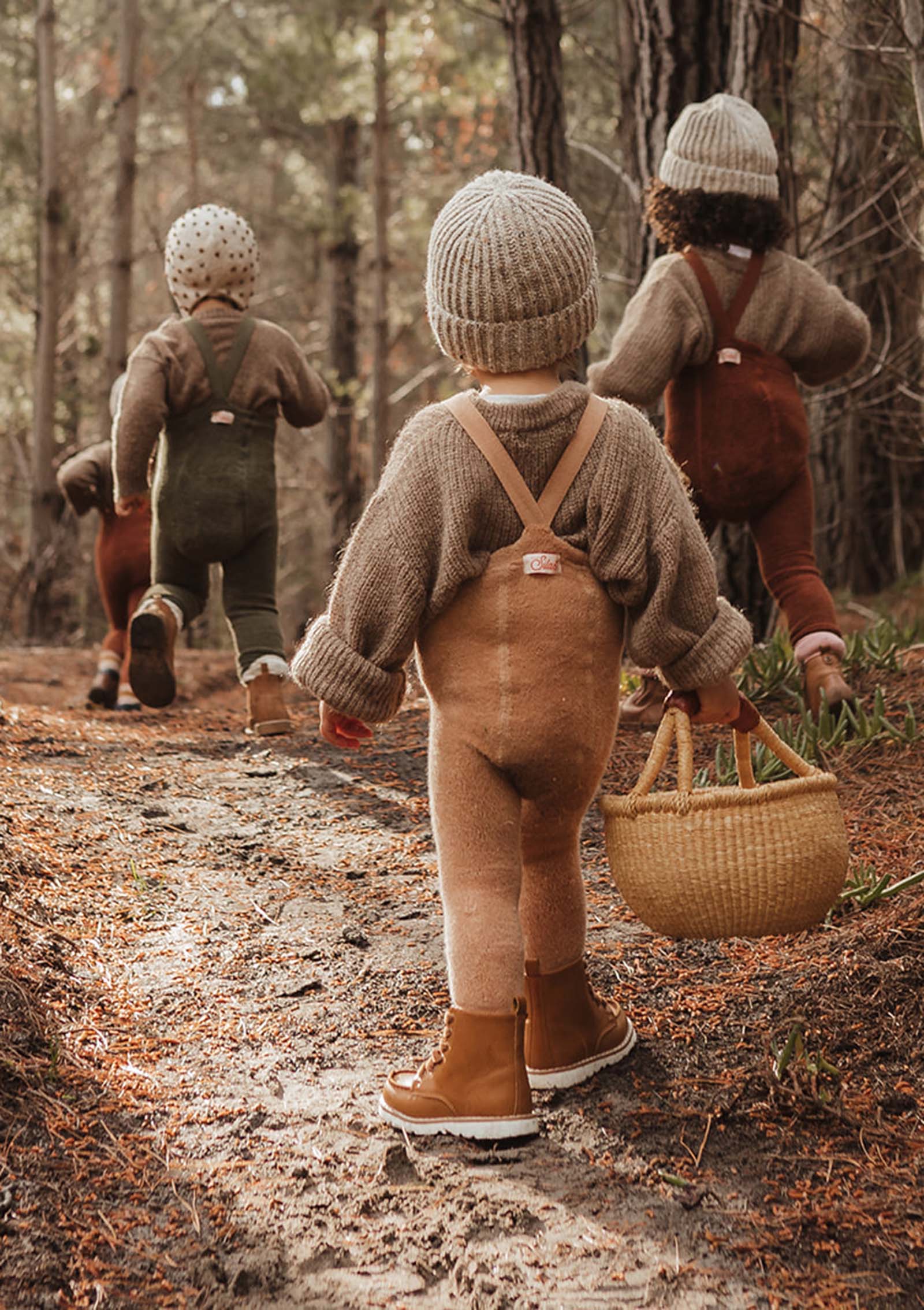 Teddy-Strumpfhose mit Trägern mit Fuß light brown rose