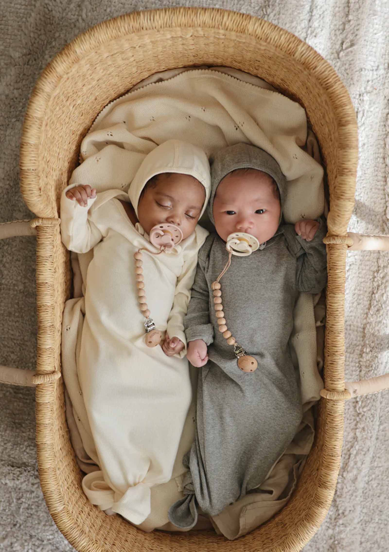 mushie geknotetes Babykleid Gray mélange