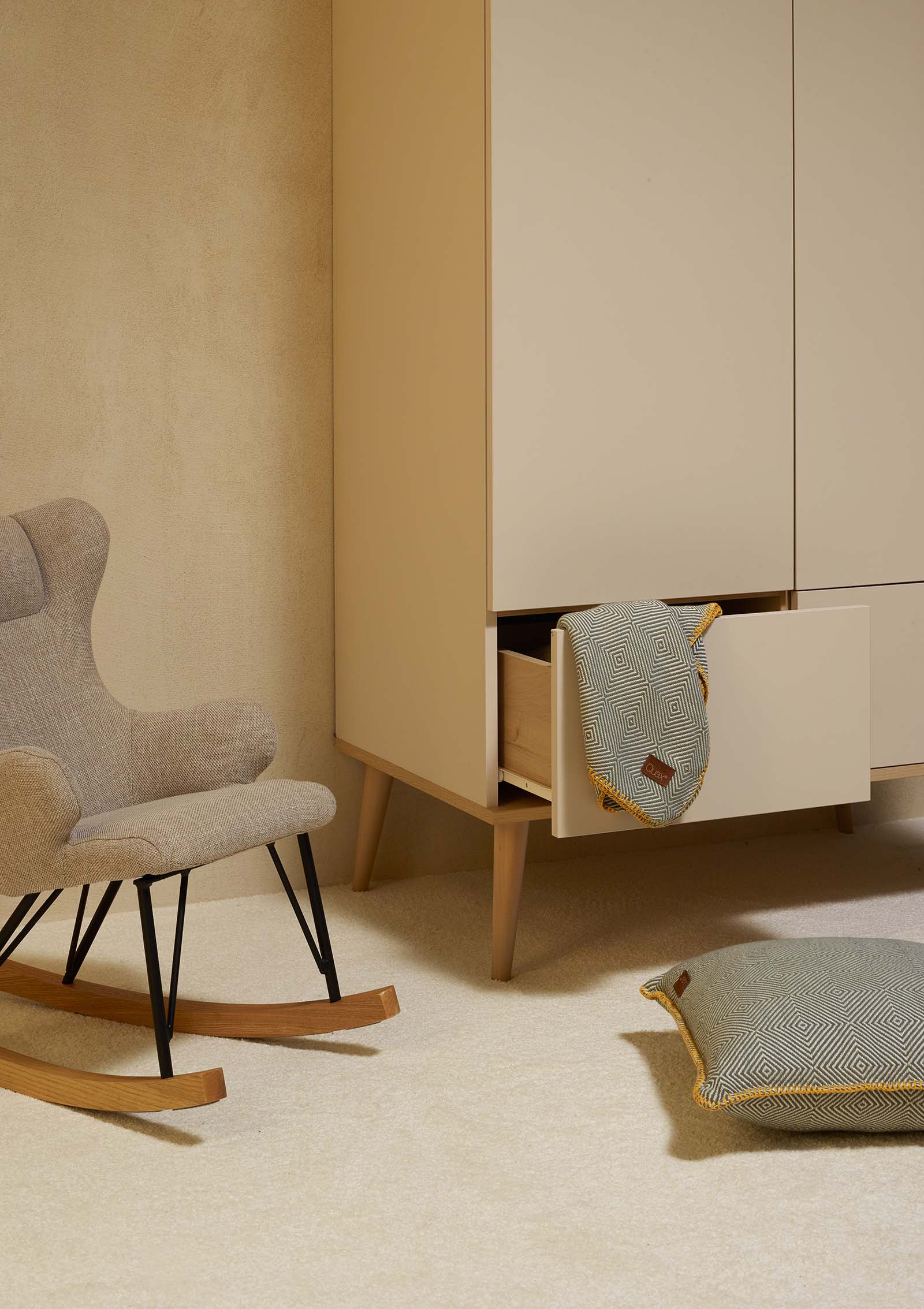 Quax Kleiderschrank 'Flow' XL Clay