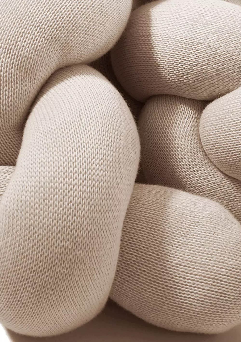 Bettschlange geflochten sand