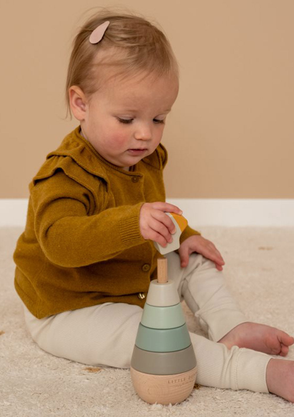 Holz-Stapelturm mit Ringen 'Little Goose'