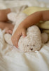 Einschlaf-Robbe mit Licht 'Organic Humming Seal' Sand